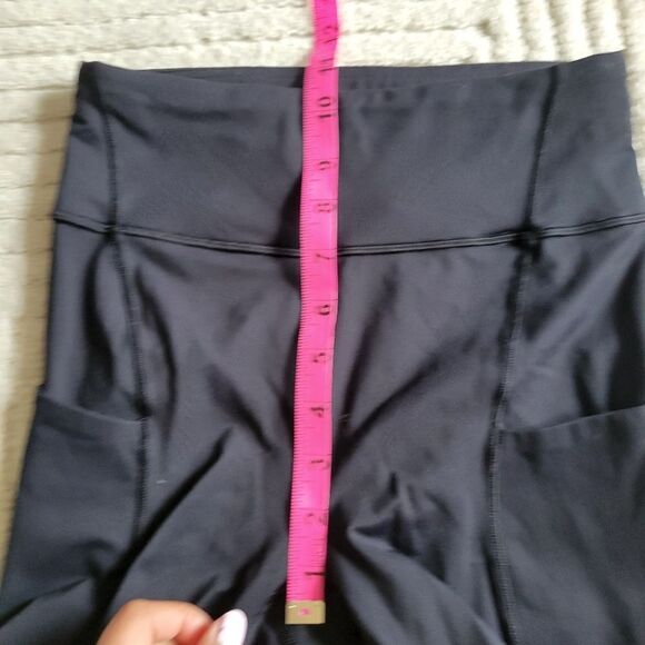 Lululemon Break Free Crop Nulux 17" Leggings 4 - Picture 13 of 16